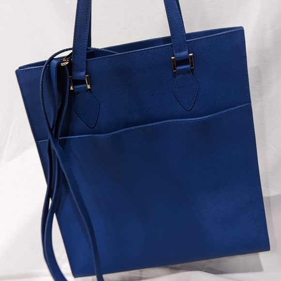 Danier cobalt blue steffiano leather bag - Picture 1 of 10